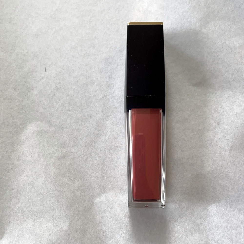 Estée Lauder Pure Color Liq Matte Rebellious Rose